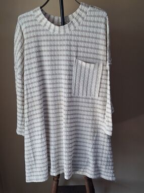P&P Original Boutique Taupe & Ivory Striped Textured 3/4 Sleeve Tunic Top; Sz 2X